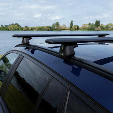 Roof Bars vs Roof Box: Which Do You Need?