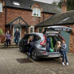 De complete checklist voor roadtrip accessoires: alles wat je nodig hebt voor je volgende avontuur