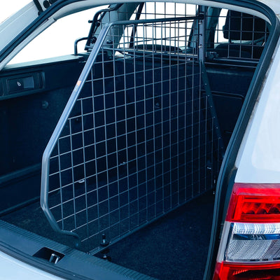Travall Dog Boot Divider for Skoda Octavia Estate (2017-2020)